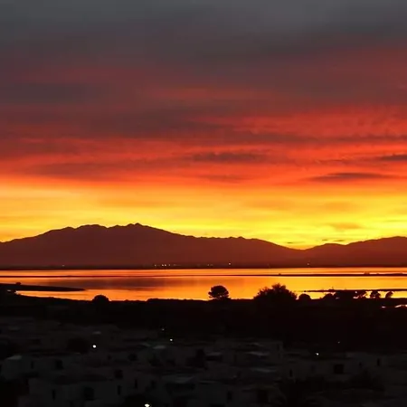 3 Pieces Front De Lejlighed