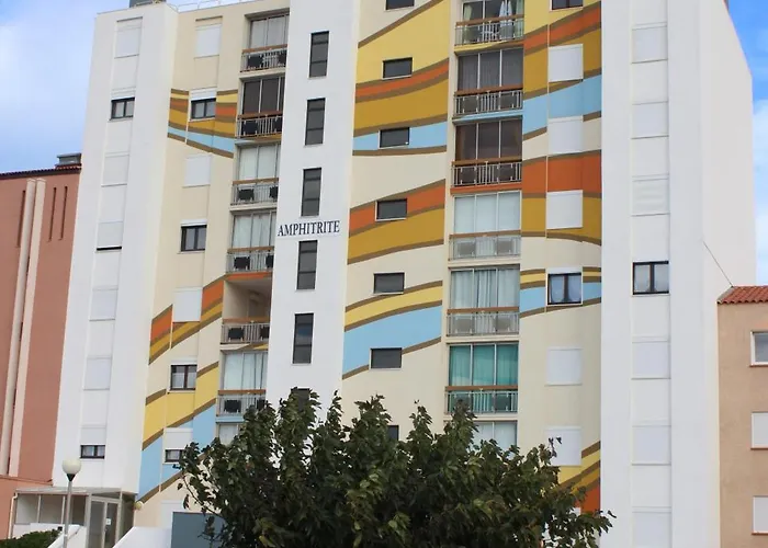 דירה 3 Pieces Front De