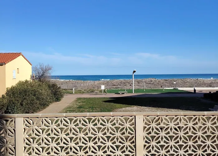 דירה 3 Pieces Front De *